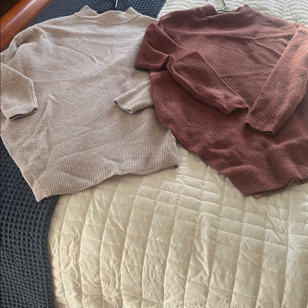 Women's Sweater in Cream and Brown - Picture 4 of 4
